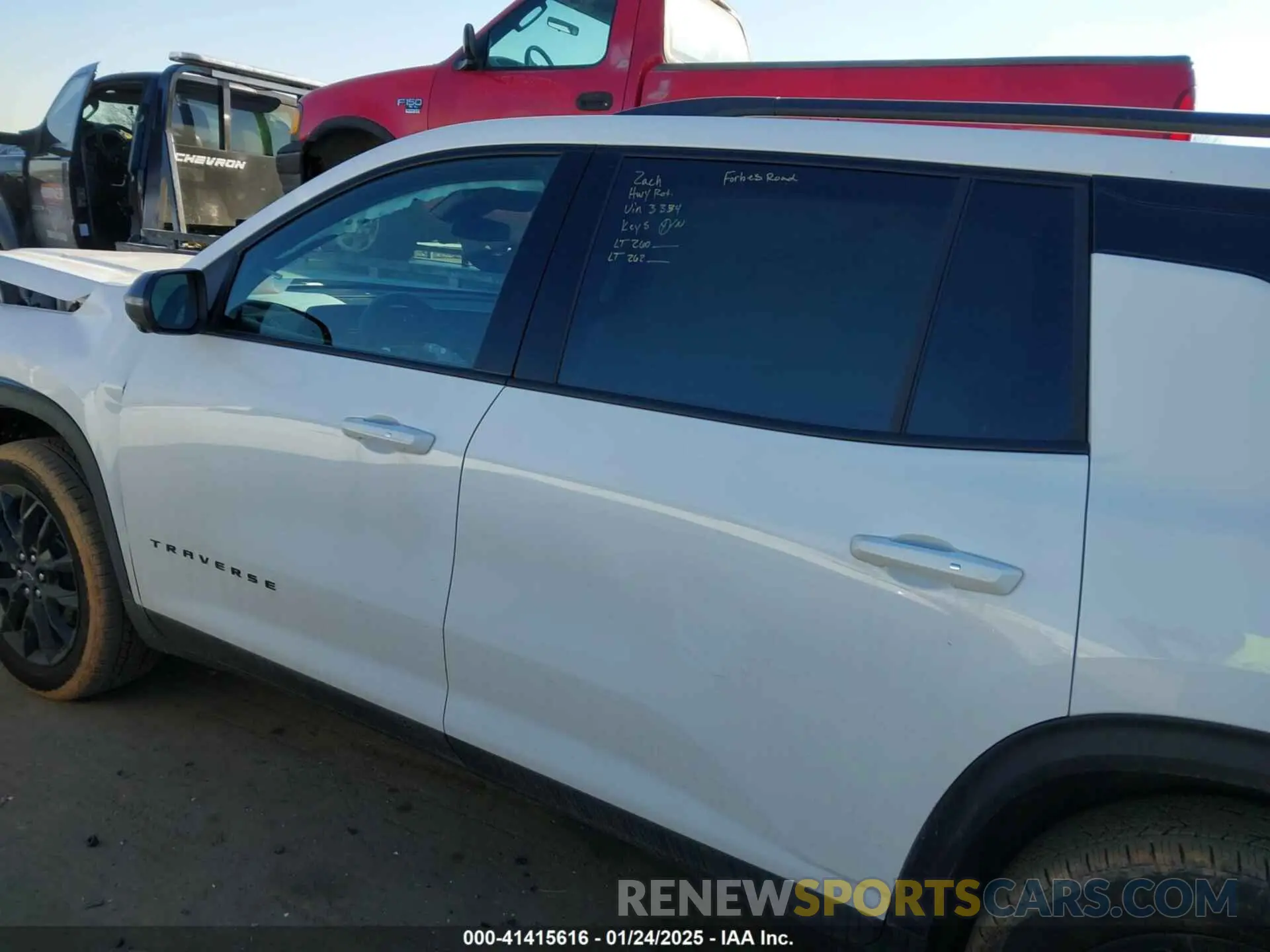 14 Photograph of a damaged car 1GNERGKS0RJ153334 CHEVROLET TRAVERSE 2024