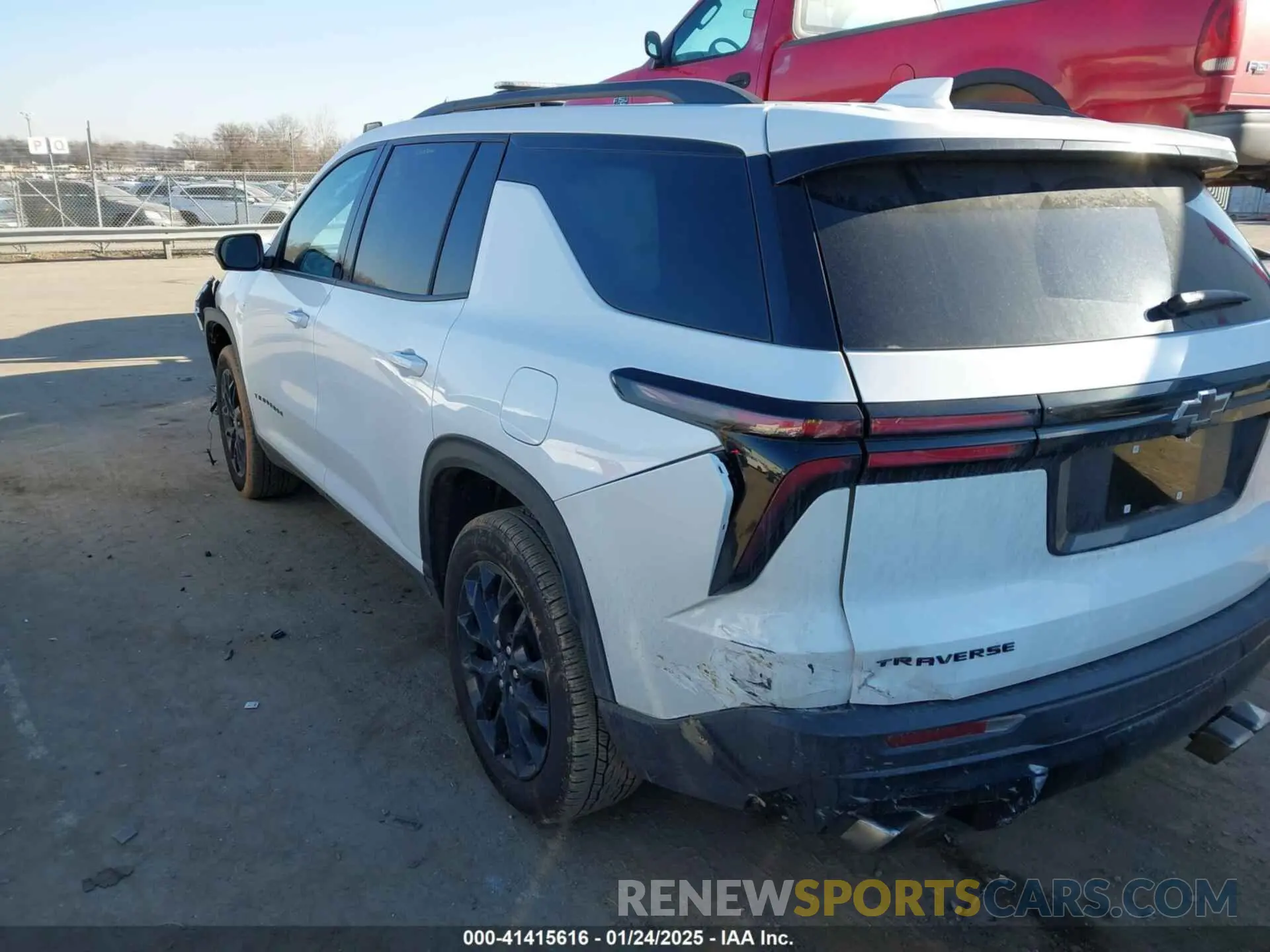 3 Photograph of a damaged car 1GNERGKS0RJ153334 CHEVROLET TRAVERSE 2024