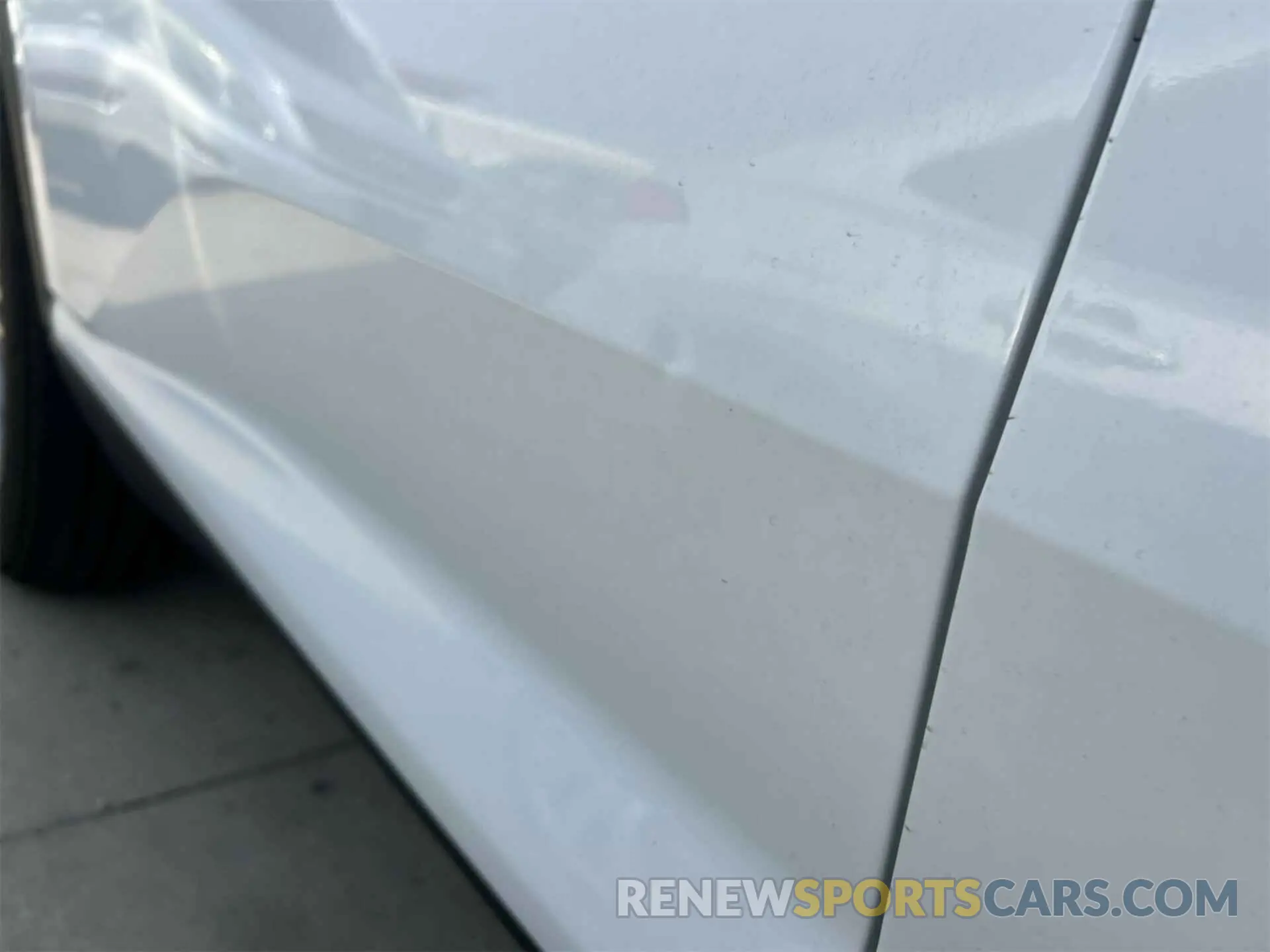 2 Photograph of a damaged car 1GNERGKS0RJ164740 CHEVROLET TRAVERSE 2024