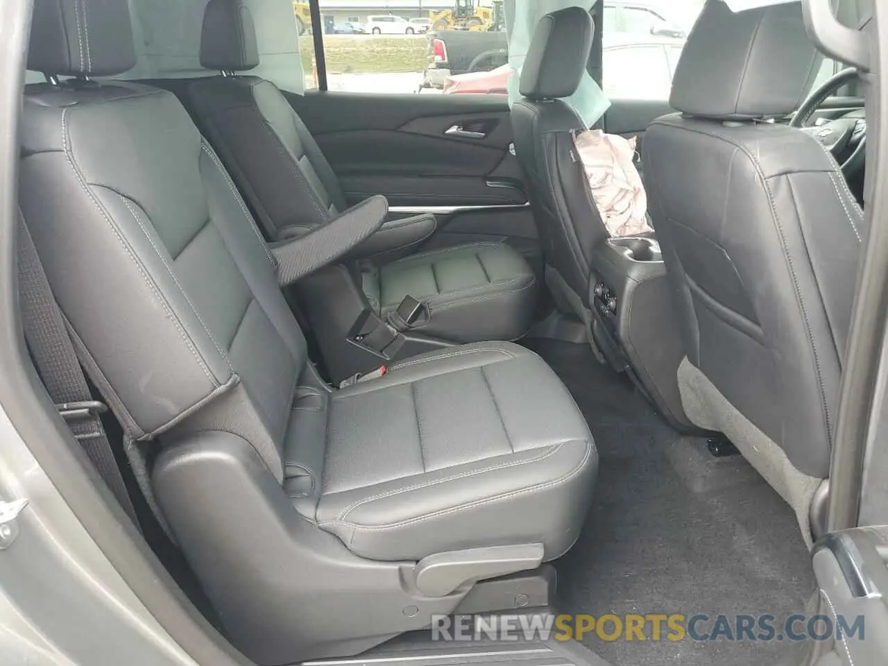 11 Photograph of a damaged car 1GNERGKS0RJ235242 CHEVROLET TRAVERSE 2024