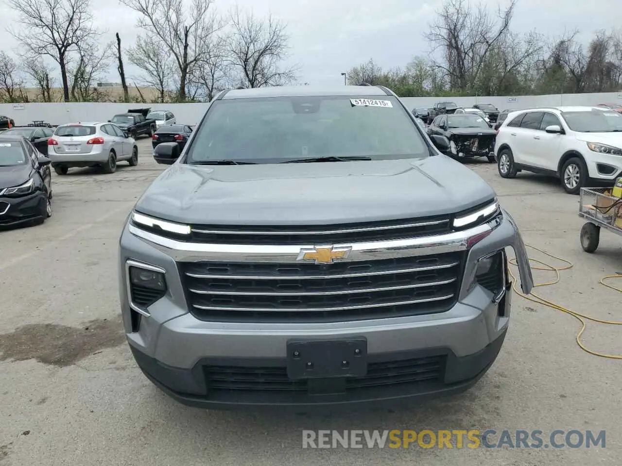 5 Photograph of a damaged car 1GNERGKS0RJ235242 CHEVROLET TRAVERSE 2024