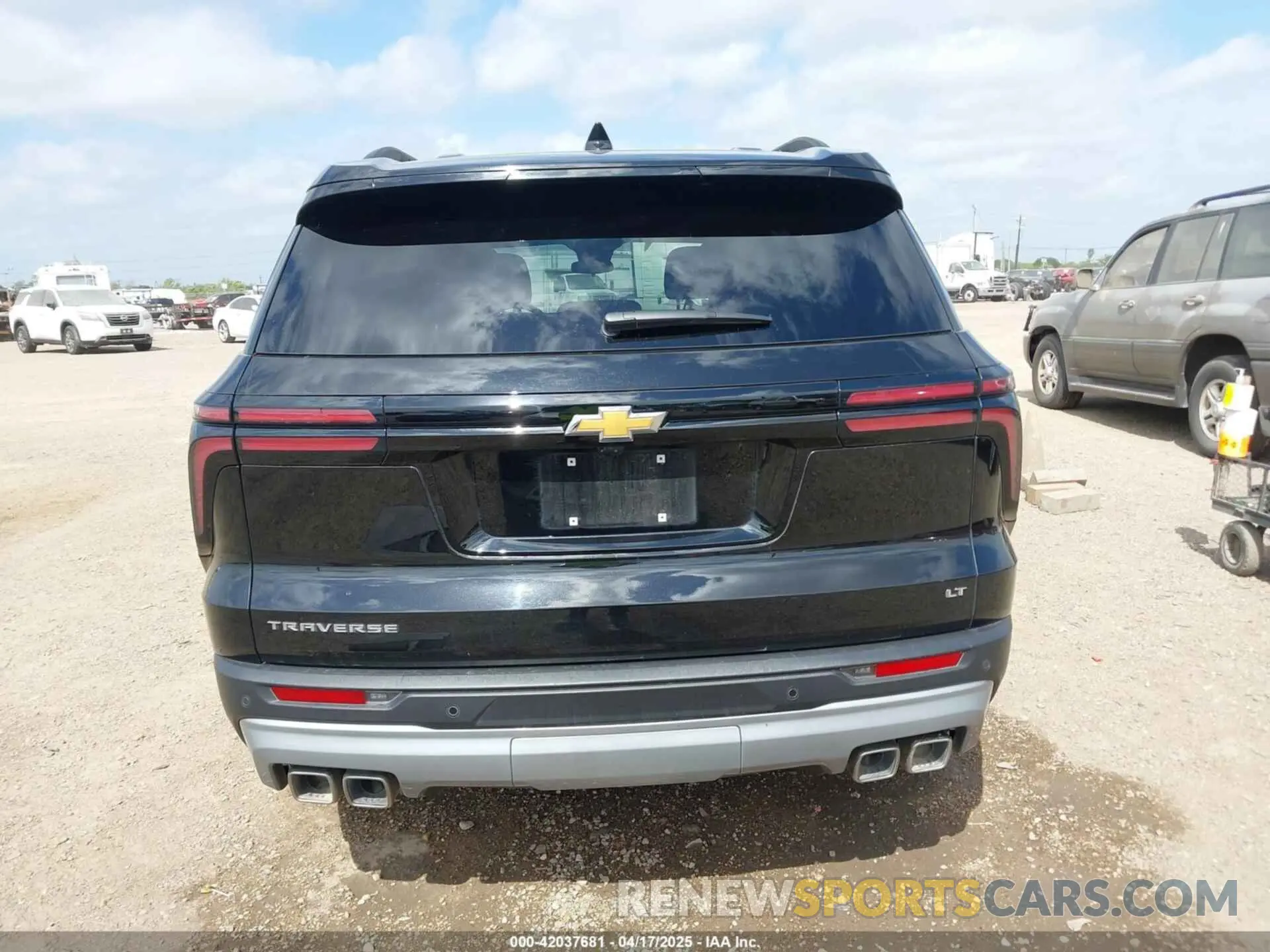 16 Photograph of a damaged car 1GNERGKS1RJ199710 CHEVROLET TRAVERSE 2024