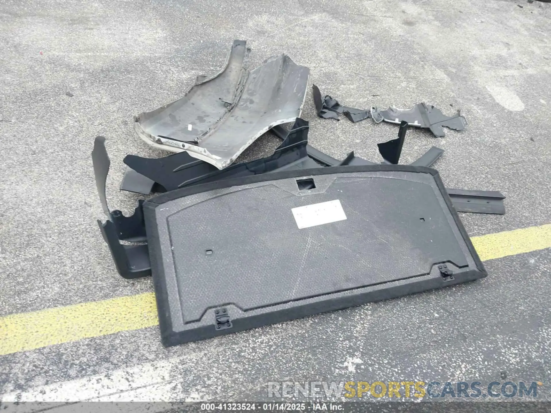 11 Photograph of a damaged car 1GNERGKS2RJ156560 CHEVROLET TRAVERSE 2024