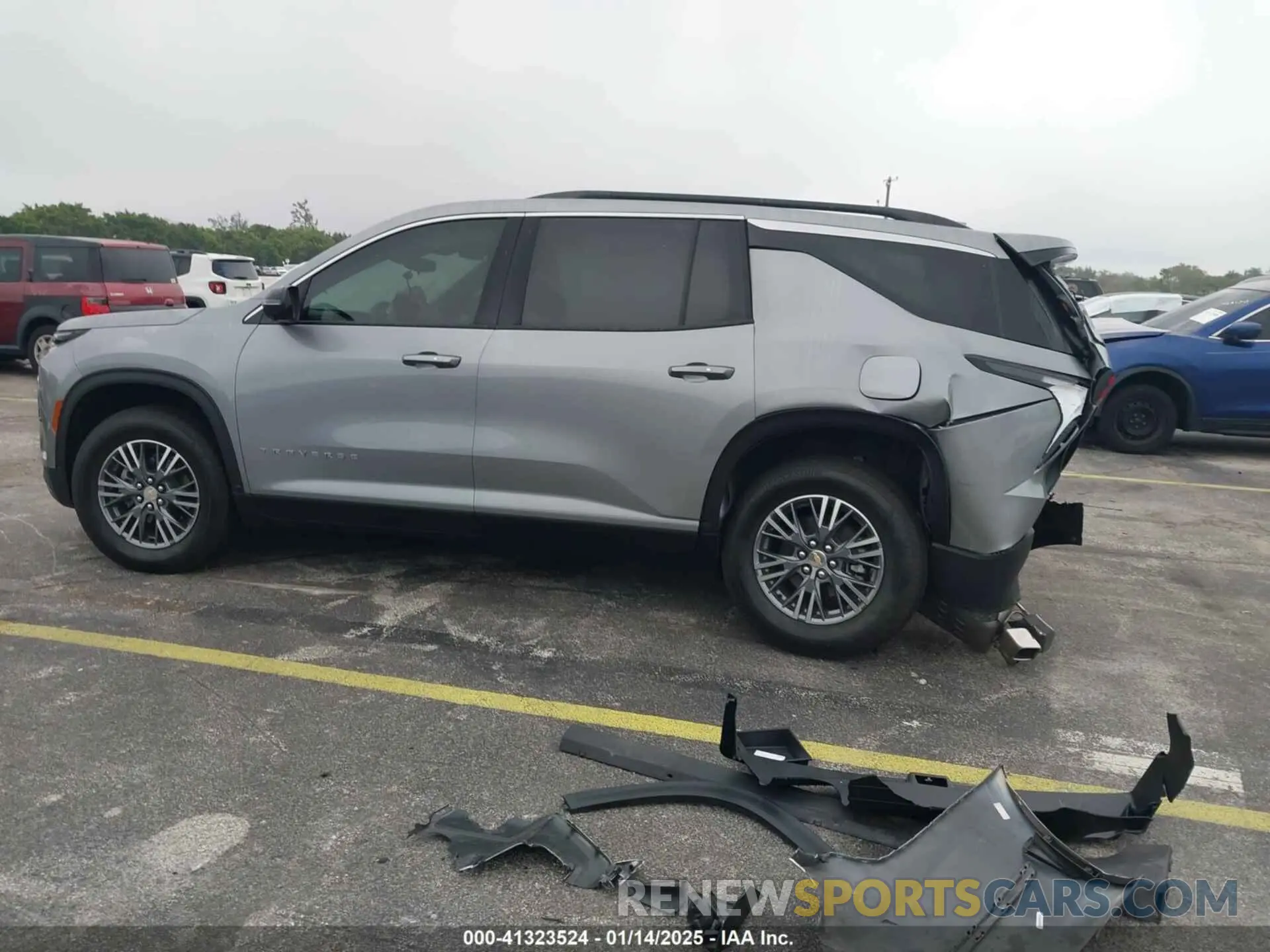 14 Photograph of a damaged car 1GNERGKS2RJ156560 CHEVROLET TRAVERSE 2024