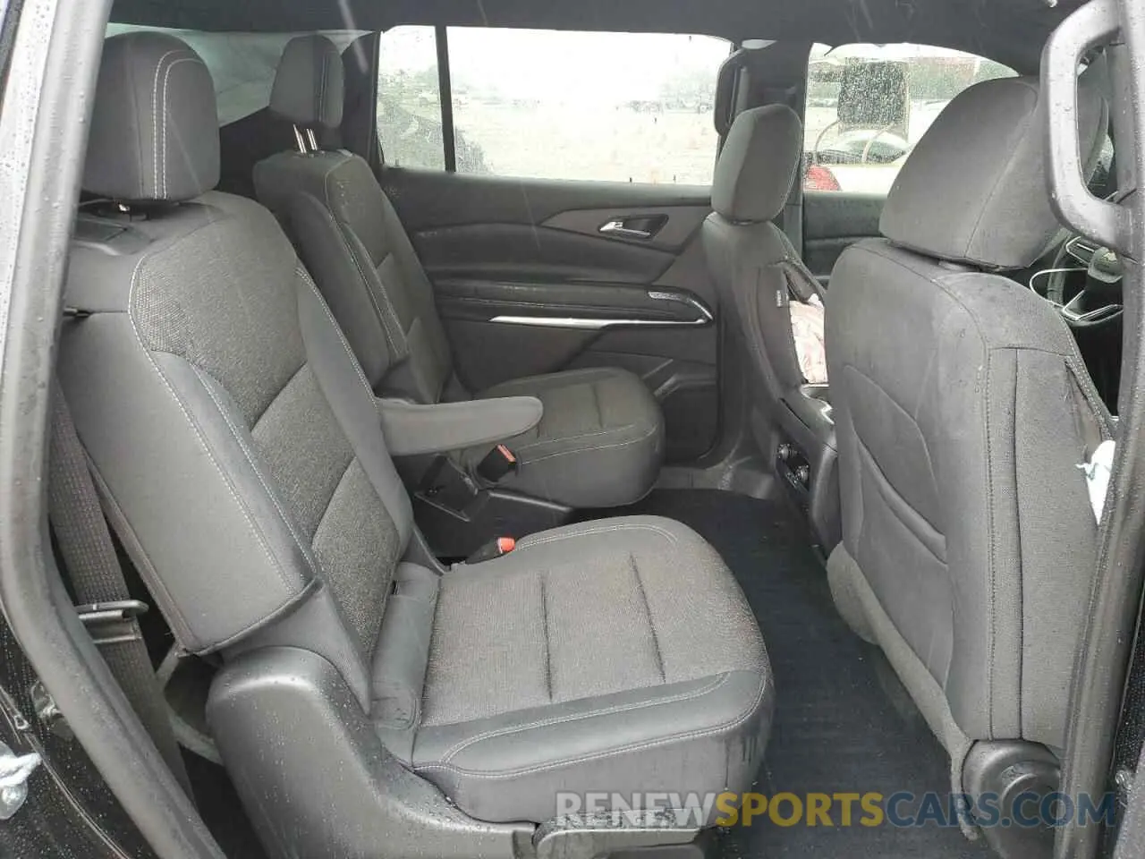 11 Photograph of a damaged car 1GNERGKS2RJ214036 CHEVROLET TRAVERSE 2024