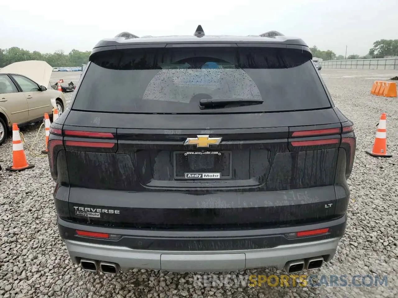 6 Photograph of a damaged car 1GNERGKS2RJ214036 CHEVROLET TRAVERSE 2024