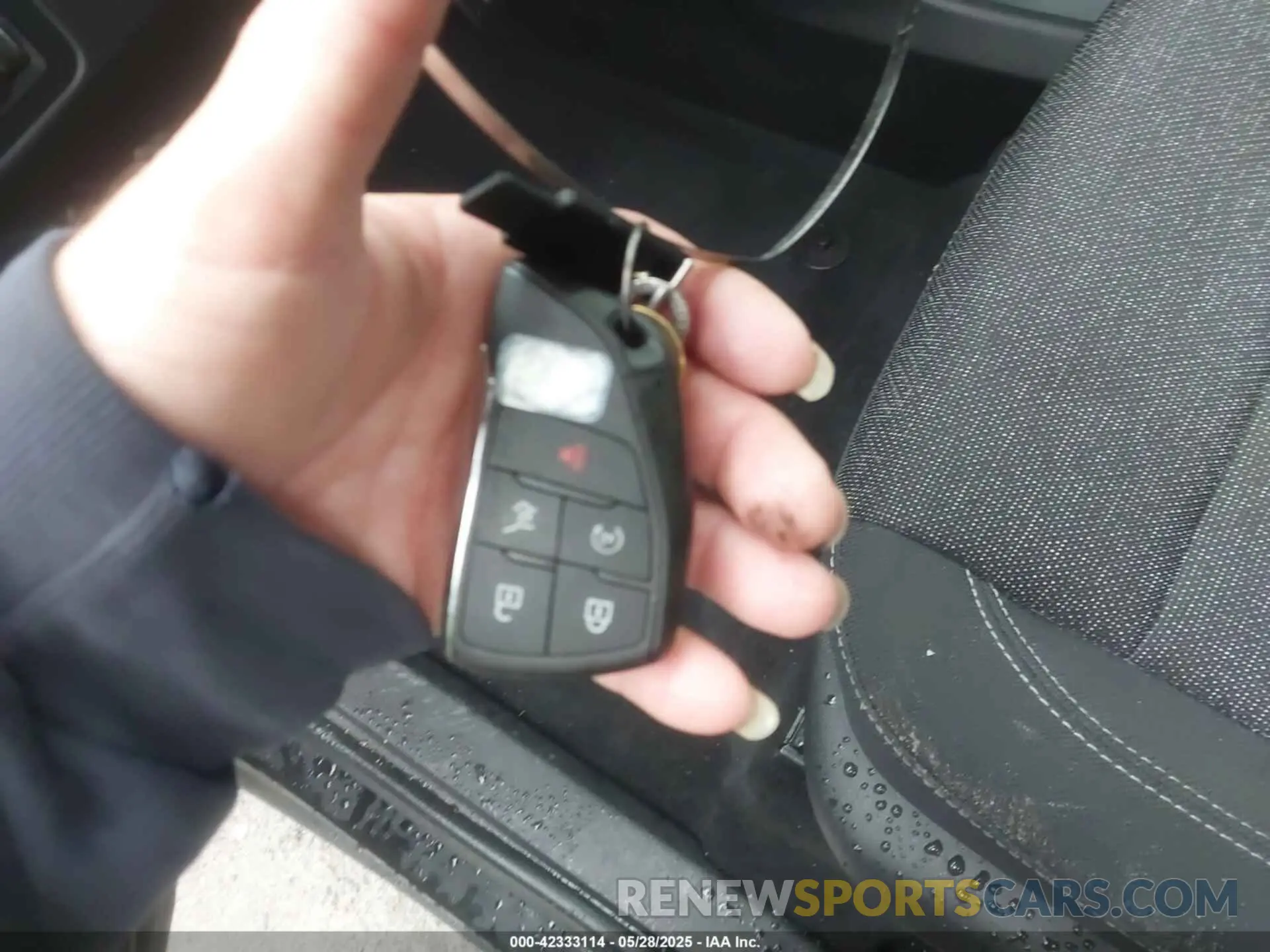 11 Photograph of a damaged car 1GNERGKS4RJ169875 CHEVROLET TRAVERSE 2024