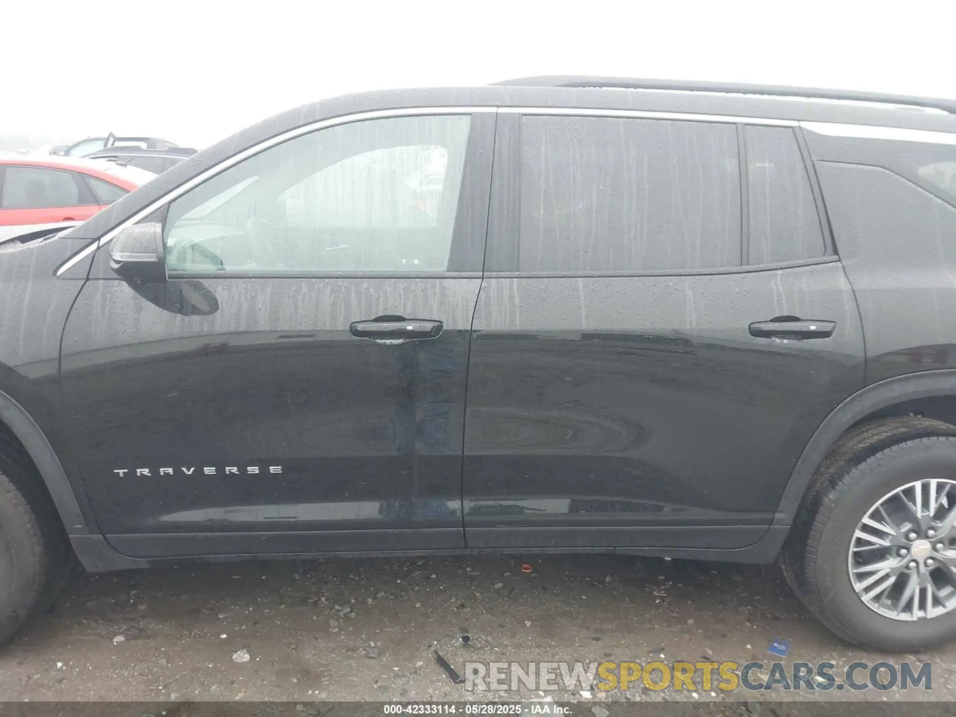 14 Photograph of a damaged car 1GNERGKS4RJ169875 CHEVROLET TRAVERSE 2024