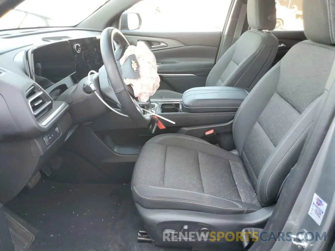 7 Photograph of a damaged car 1GNERGKS5RJ182988 CHEVROLET TRAVERSE 2024