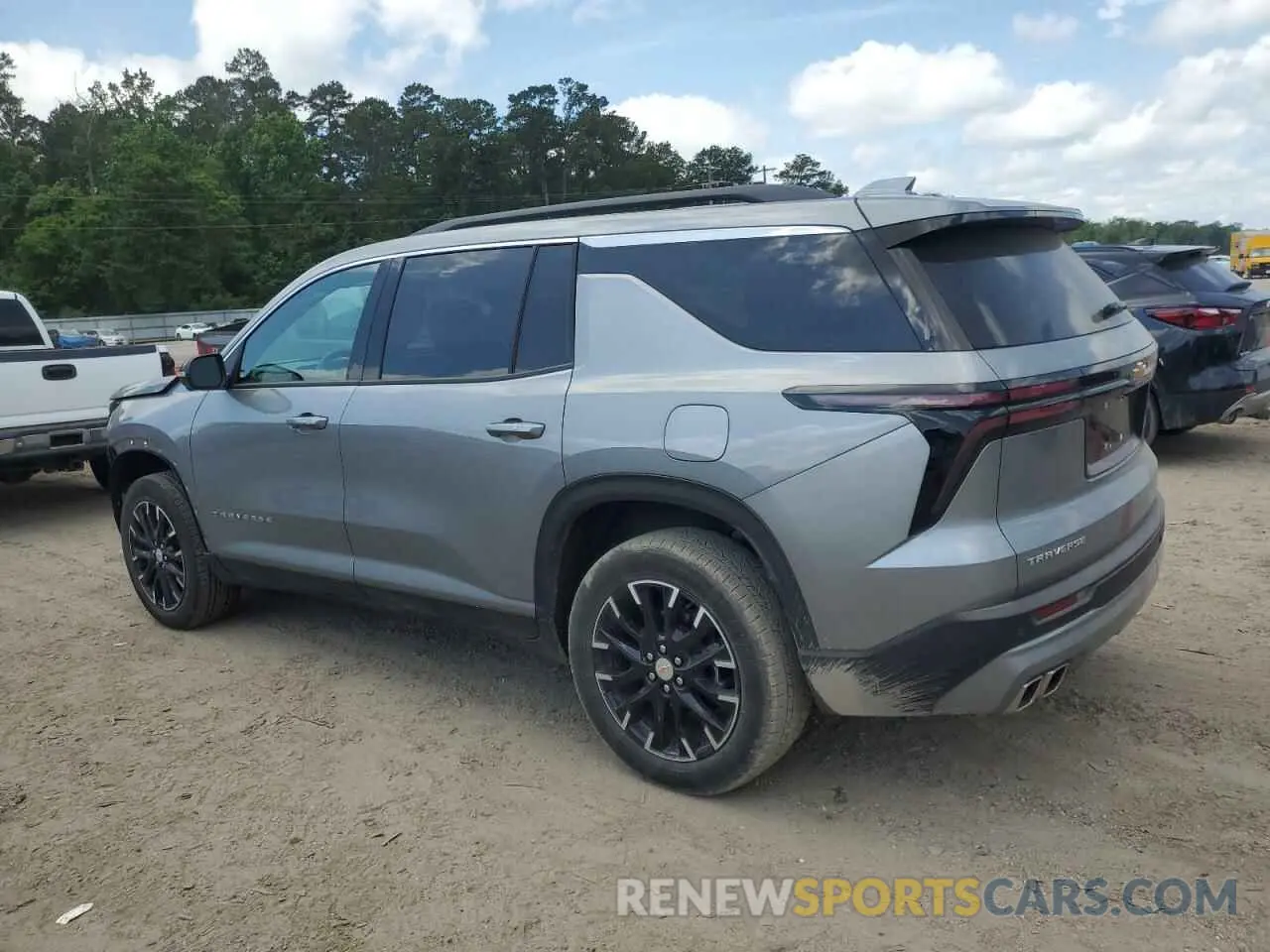 2 Photograph of a damaged car 1GNERGKS6RJ243460 CHEVROLET TRAVERSE 2024