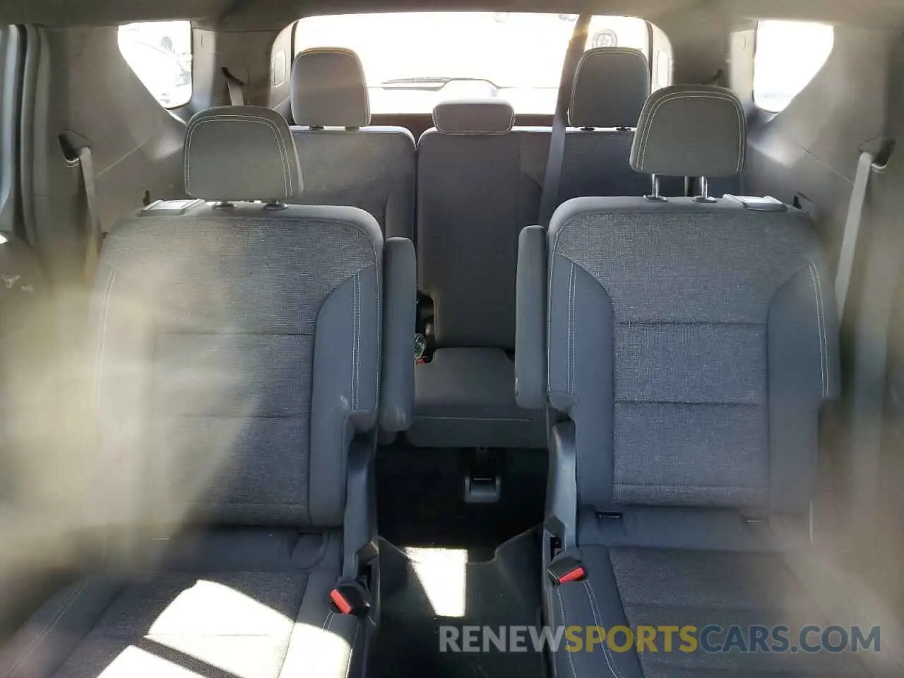 10 Photograph of a damaged car 1GNERGKS9RJ163604 CHEVROLET TRAVERSE 2024