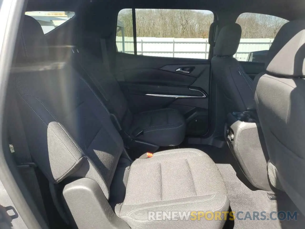 11 Photograph of a damaged car 1GNERGKS9RJ163604 CHEVROLET TRAVERSE 2024
