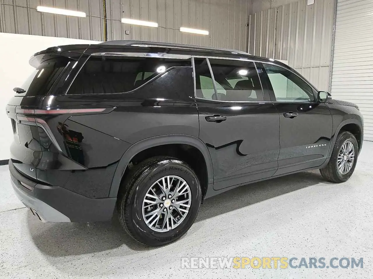 3 Photograph of a damaged car 1GNERGKS9RJ188034 CHEVROLET TRAVERSE 2024