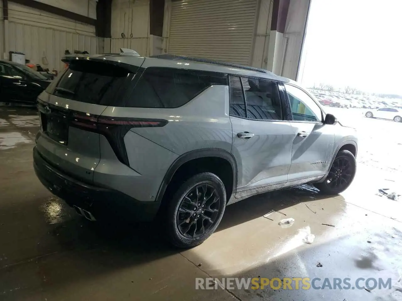 3 Photograph of a damaged car 1GNERGKS9RJ225888 CHEVROLET TRAVERSE 2024
