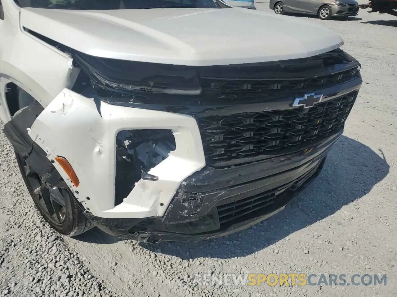 9 Photograph of a damaged car 1GNERLKS3RJ191357 CHEVROLET TRAVERSE 2024