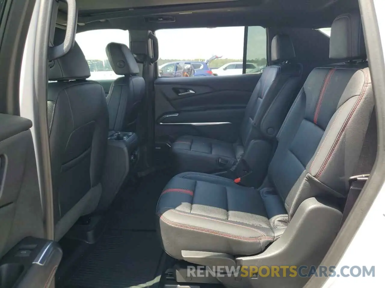 11 Photograph of a damaged car 1GNERLKS5RJ227677 CHEVROLET TRAVERSE 2024