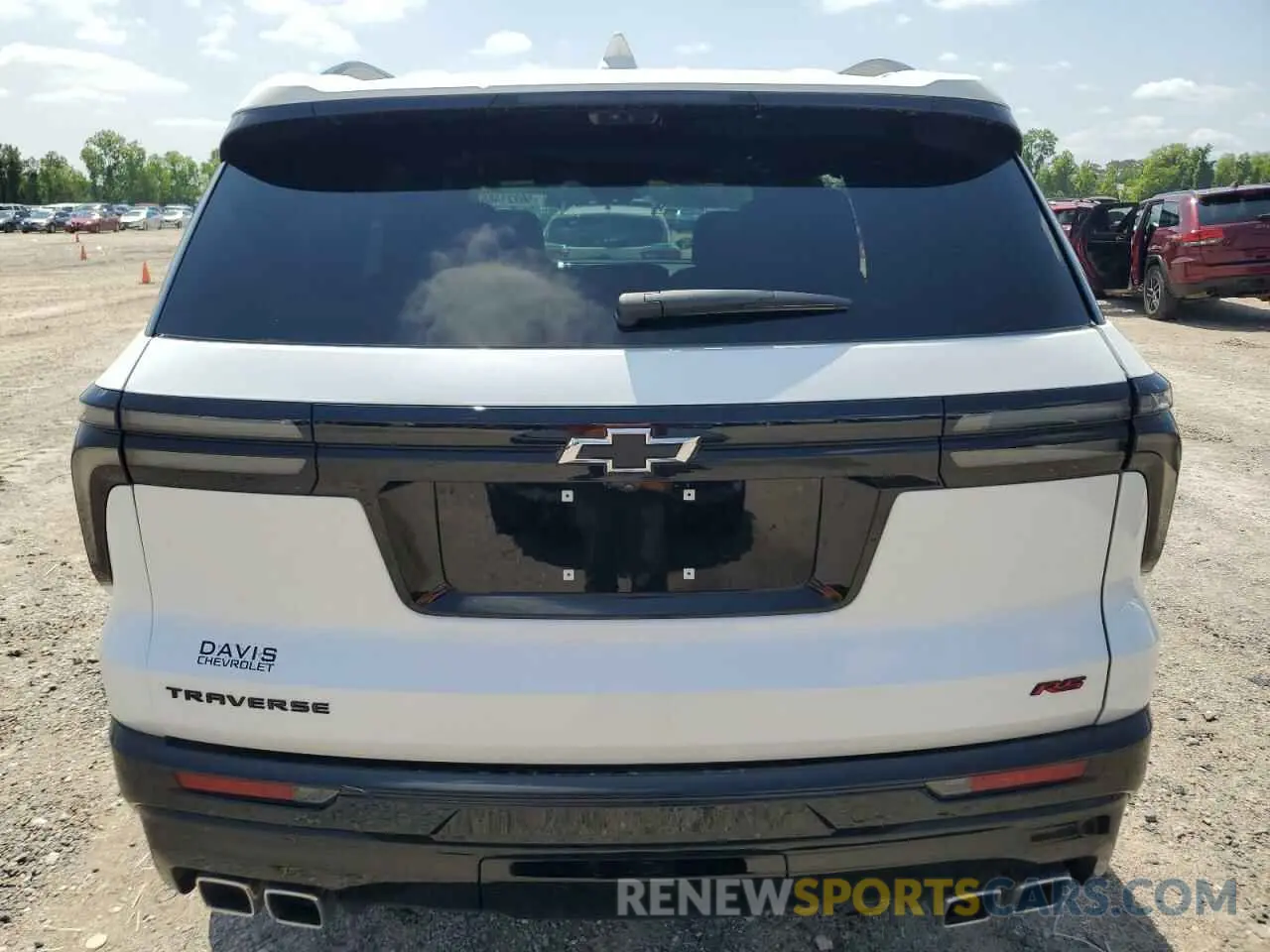 6 Photograph of a damaged car 1GNERLKS5RJ227677 CHEVROLET TRAVERSE 2024