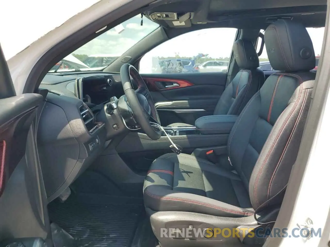 7 Photograph of a damaged car 1GNERLKS5RJ227677 CHEVROLET TRAVERSE 2024