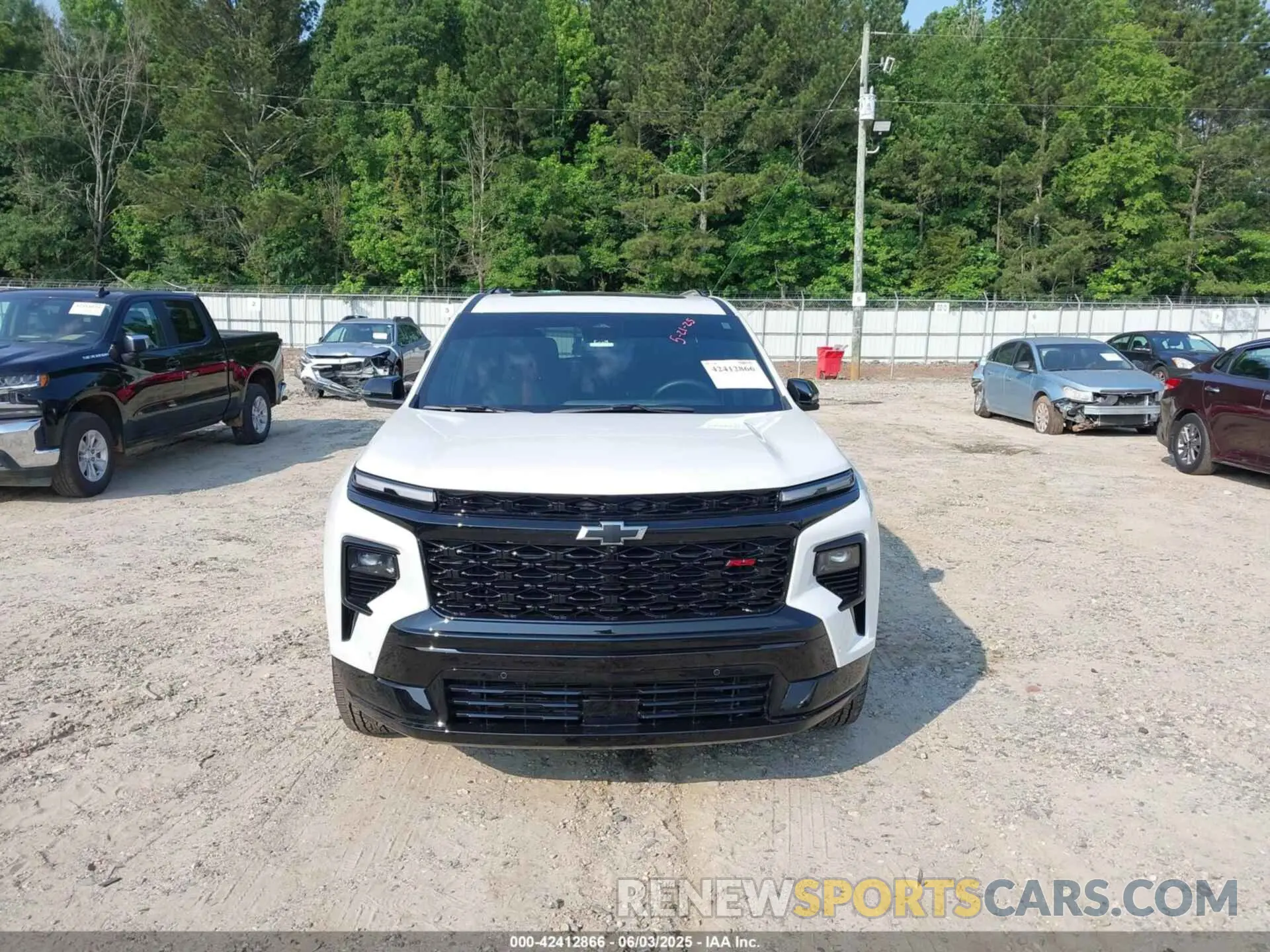 12 Photograph of a damaged car 1GNERLKS6RJ201637 CHEVROLET TRAVERSE 2024