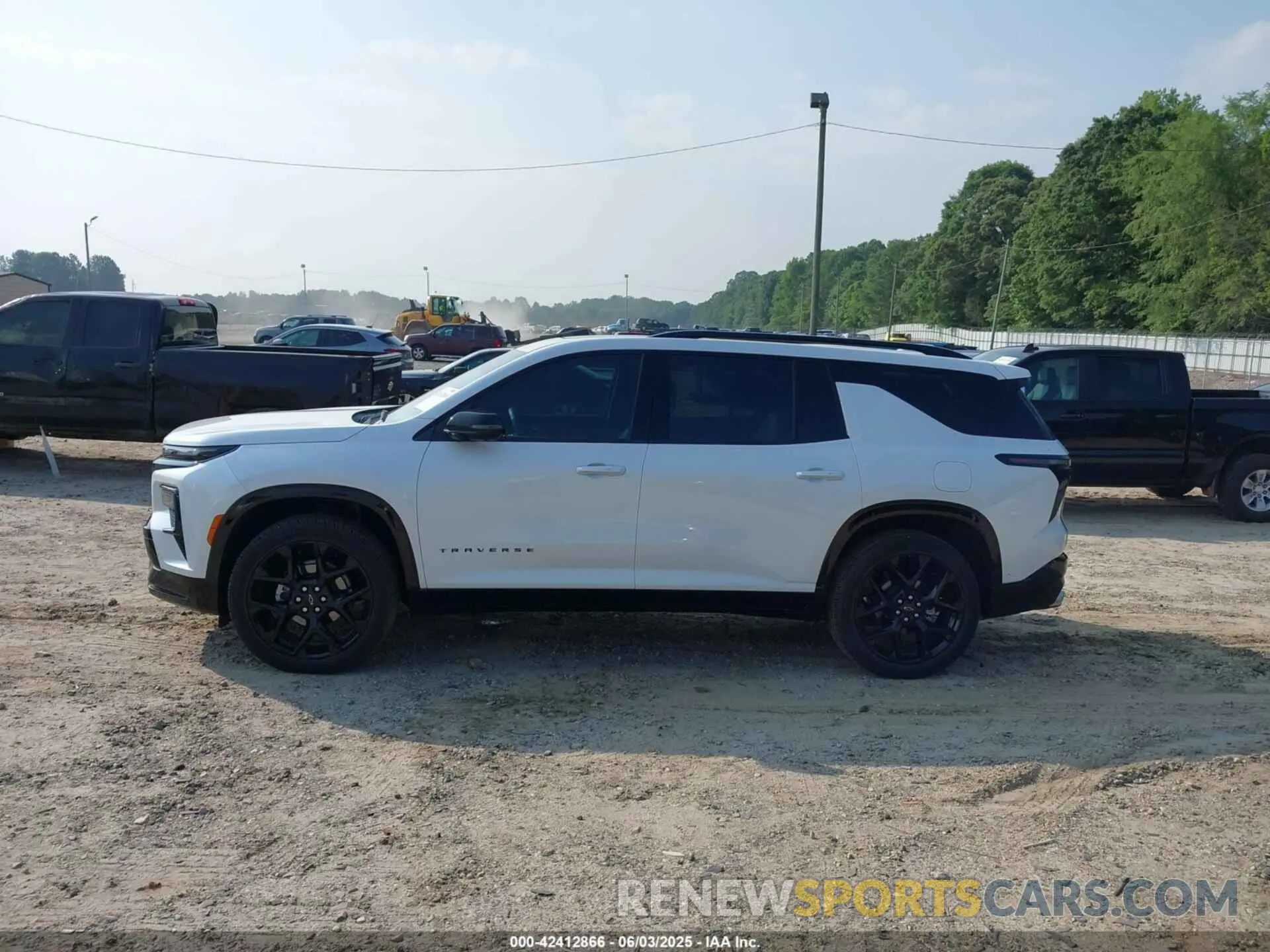 14 Photograph of a damaged car 1GNERLKS6RJ201637 CHEVROLET TRAVERSE 2024