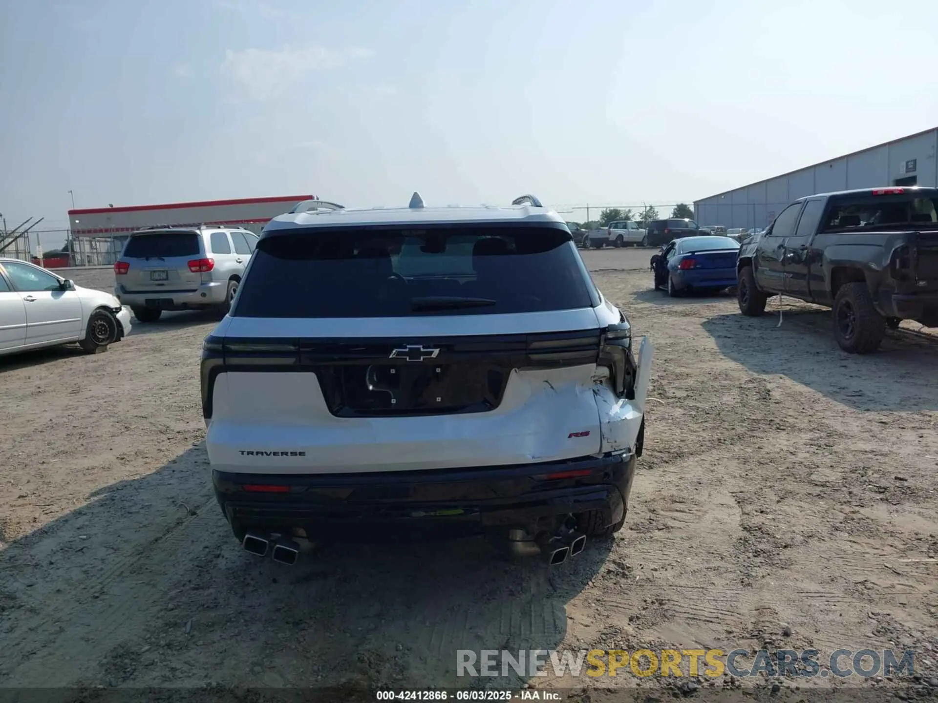 16 Photograph of a damaged car 1GNERLKS6RJ201637 CHEVROLET TRAVERSE 2024