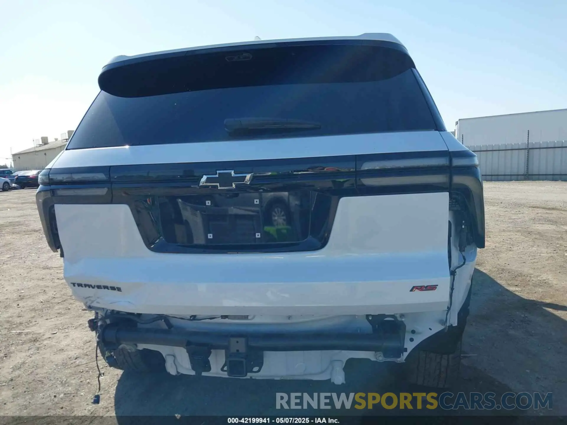 17 Photograph of a damaged car 1GNERLKS7RJ224084 CHEVROLET TRAVERSE 2024