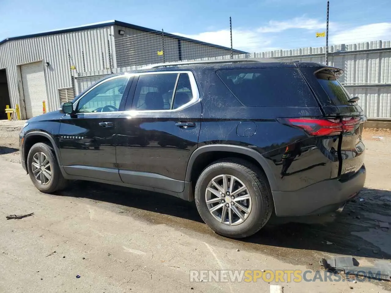 2 Photograph of a damaged car 1GNESVKW4RJ130084 CHEVROLET TRAVERSE 2024