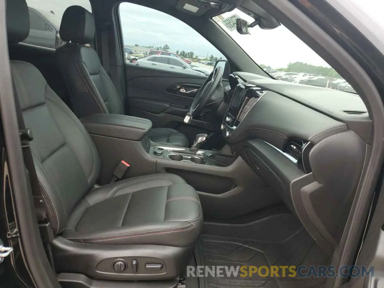 7 Photograph of a damaged car 1GNESYKW8RJ134785 CHEVROLET TRAVERSE 2024