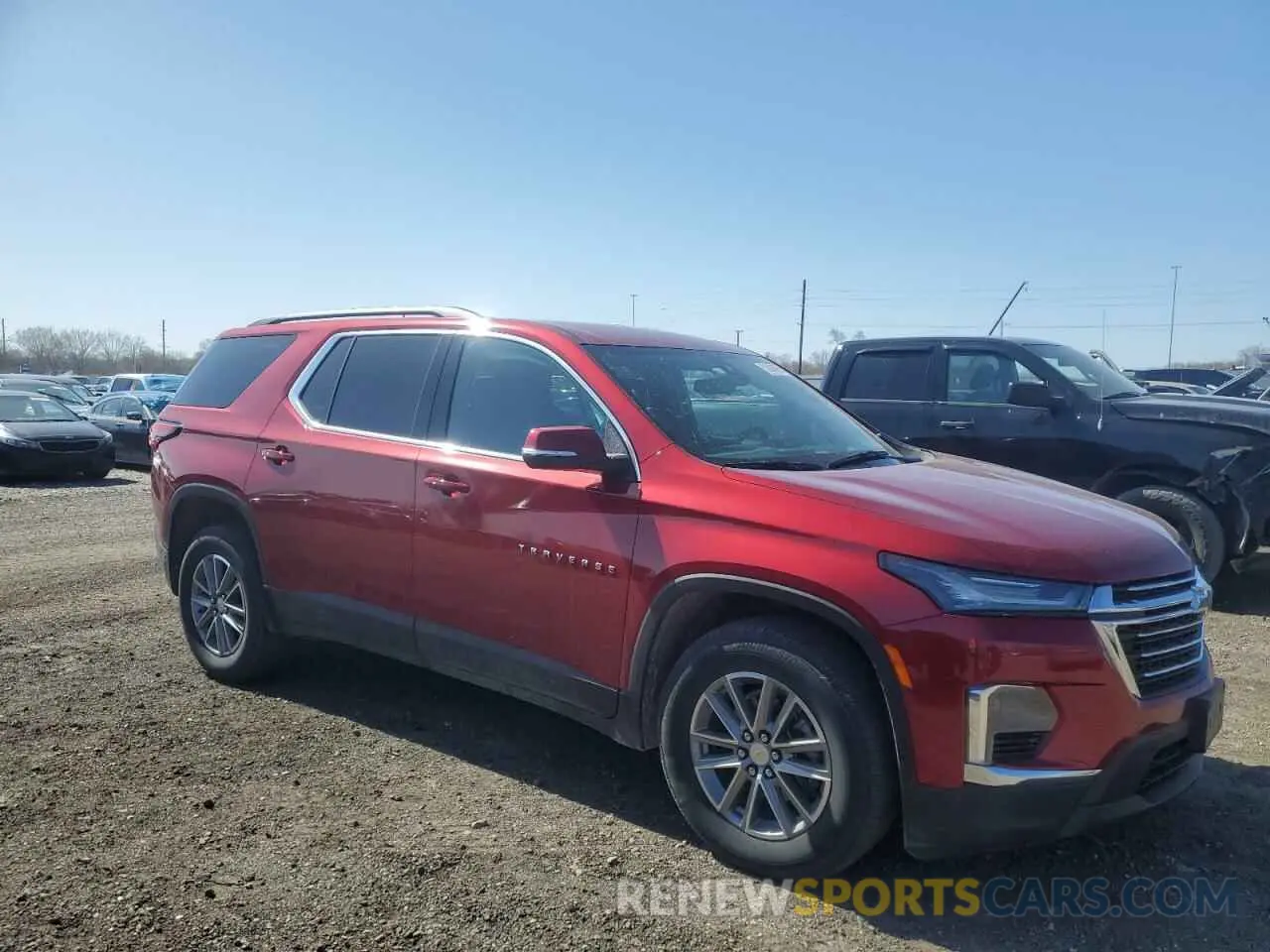 4 Photograph of a damaged car 1GNETVKW4RJ130910 CHEVROLET TRAVERSE 2024