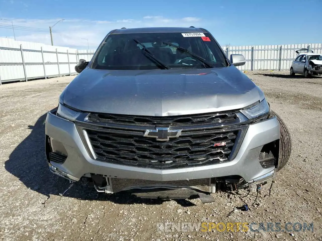 5 Photograph of a damaged car 1GNETYKW8RJ135383 CHEVROLET TRAVERSE 2024