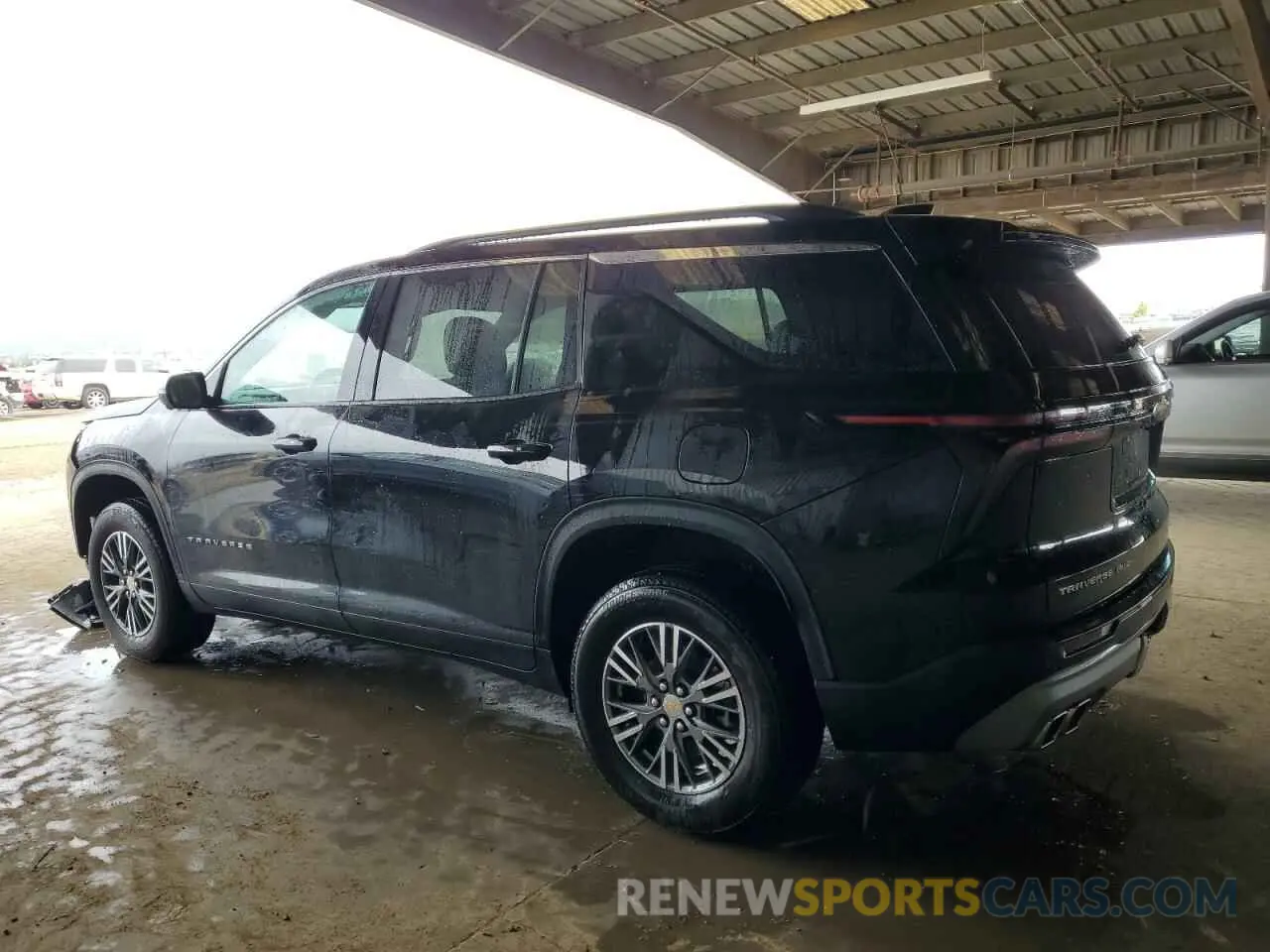 2 Photograph of a damaged car 1GNEVGKS4RJ167409 CHEVROLET TRAVERSE 2024