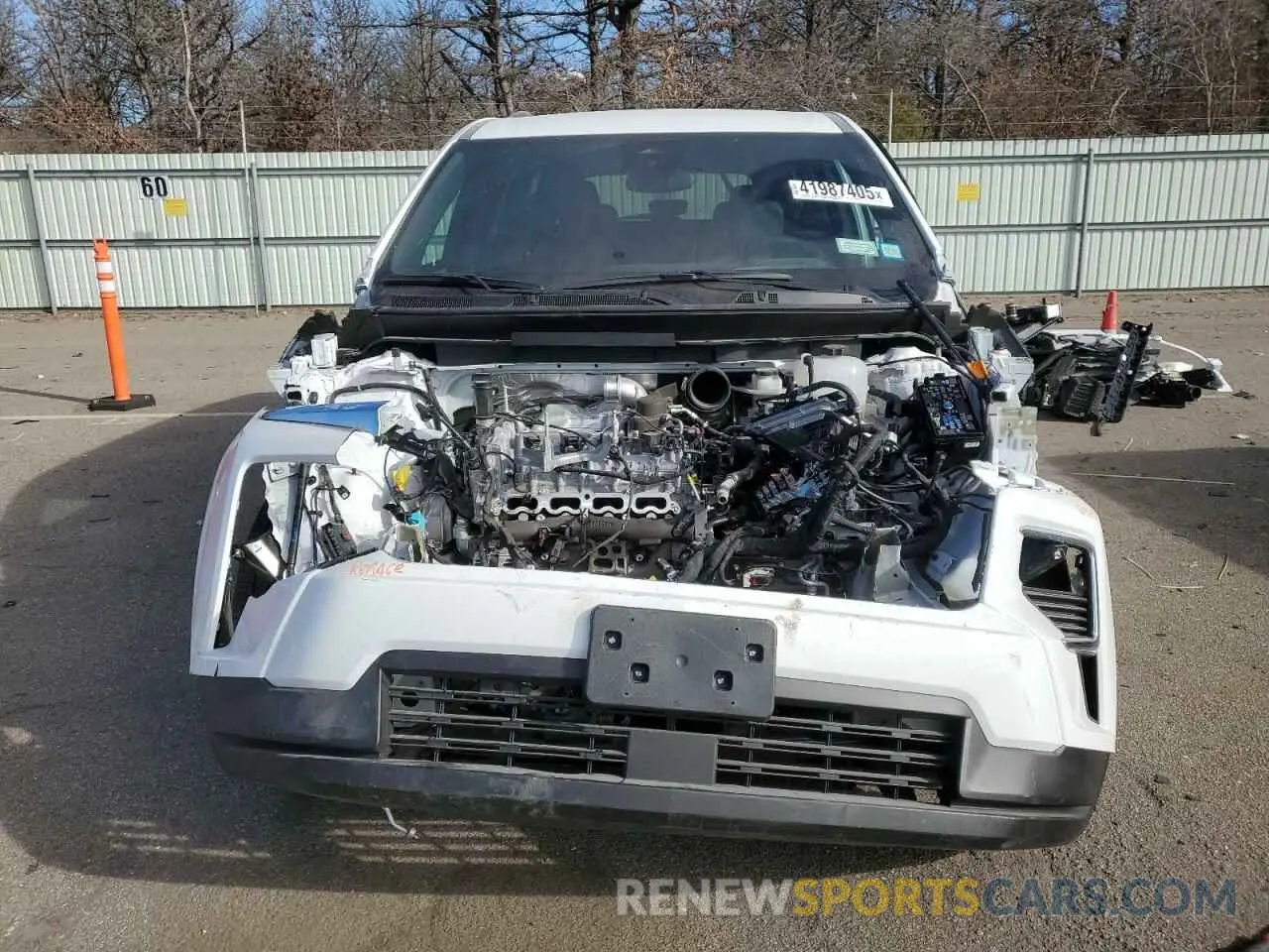 5 Photograph of a damaged car 1GNEVGKS7RJ188223 CHEVROLET TRAVERSE 2024