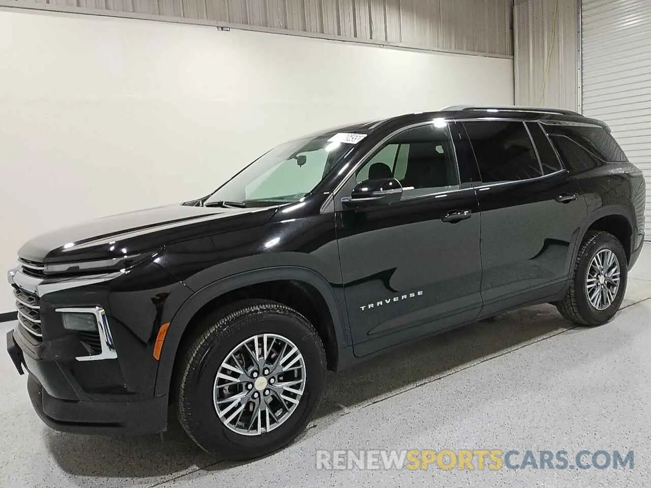 1 Photograph of a damaged car 1GNEVGKS9RJ174274 CHEVROLET TRAVERSE 2024
