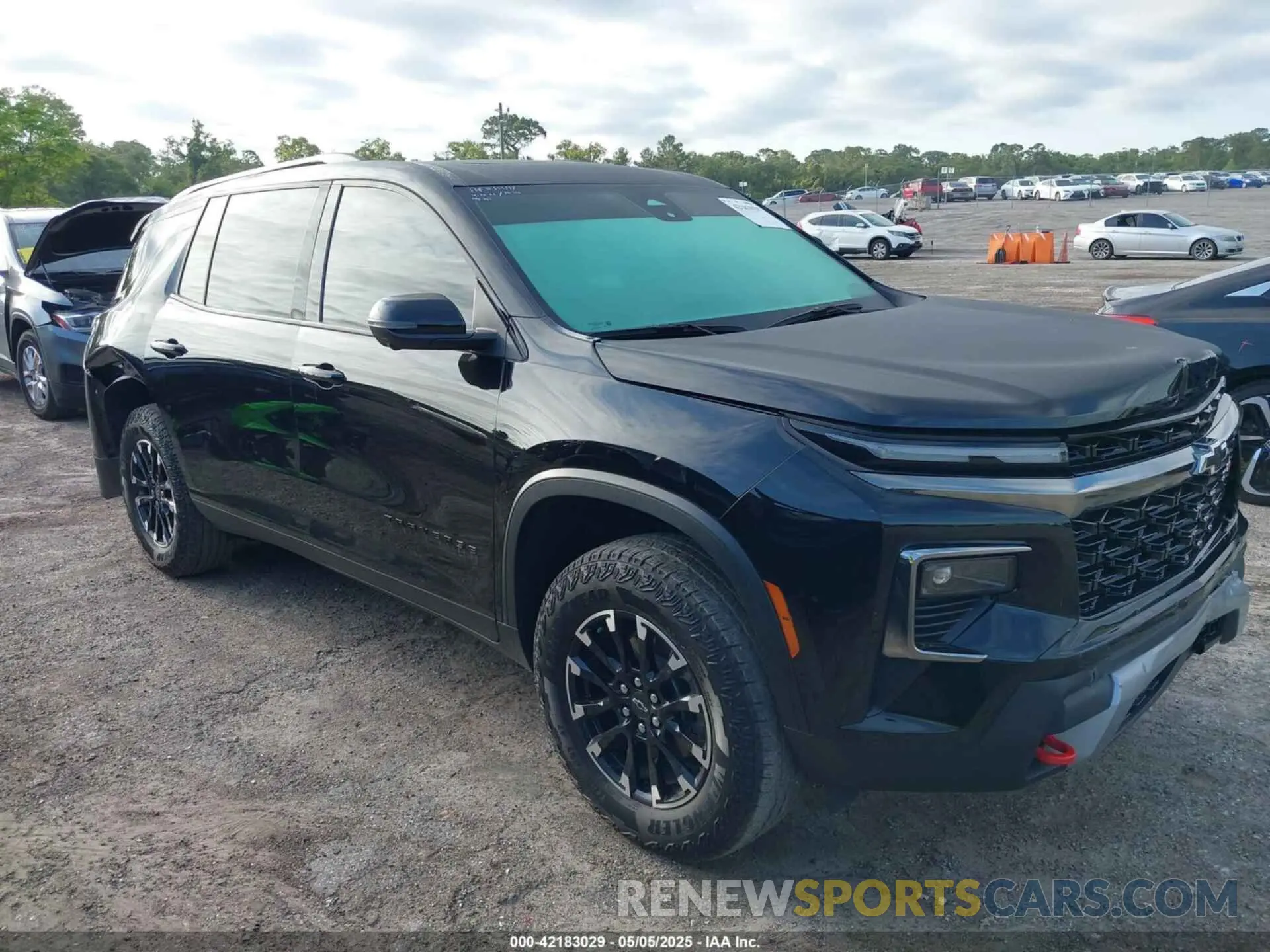 1 Photograph of a damaged car 1GNEVJKS2RJ148970 CHEVROLET TRAVERSE 2024