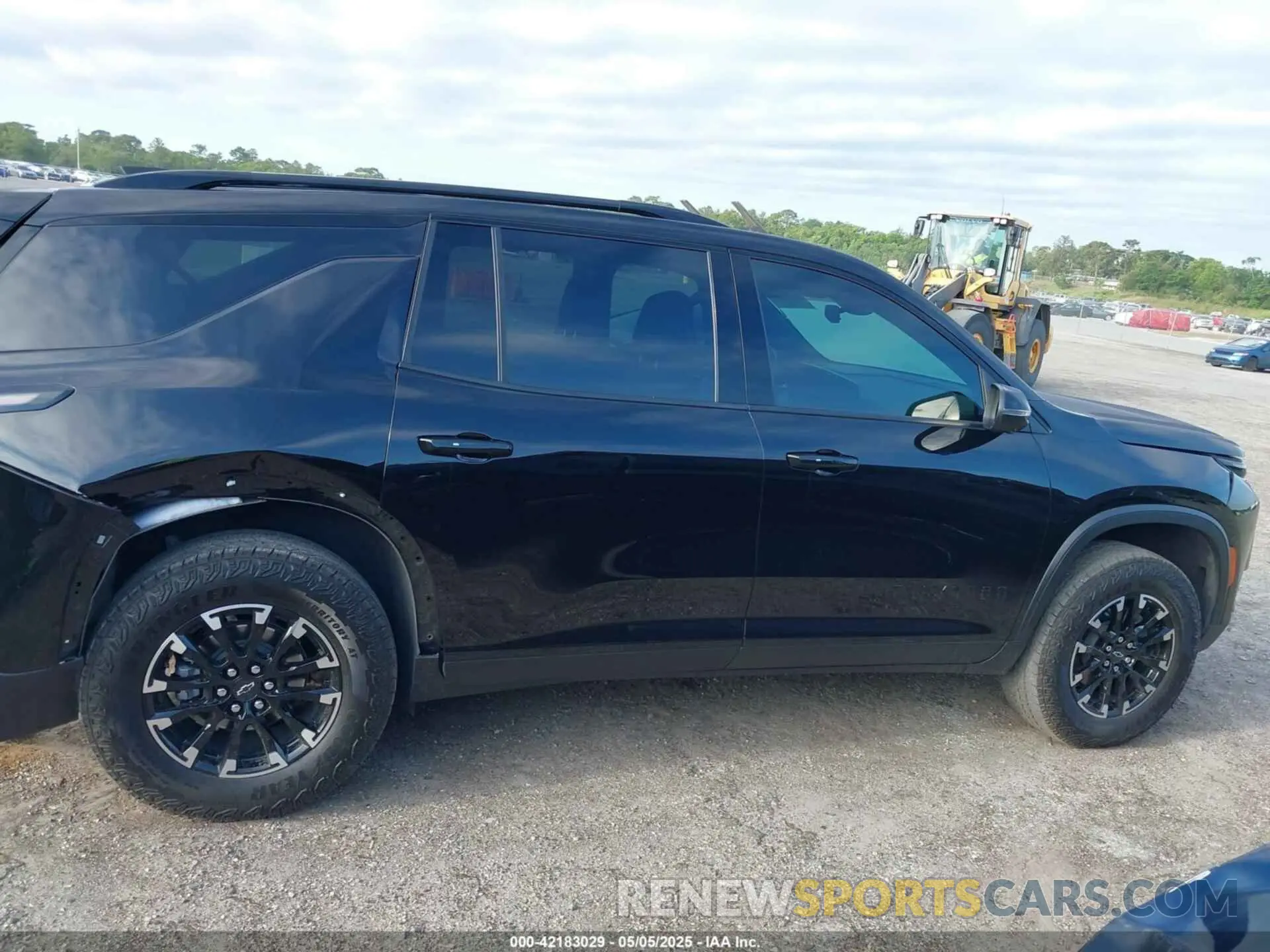 13 Photograph of a damaged car 1GNEVJKS2RJ148970 CHEVROLET TRAVERSE 2024