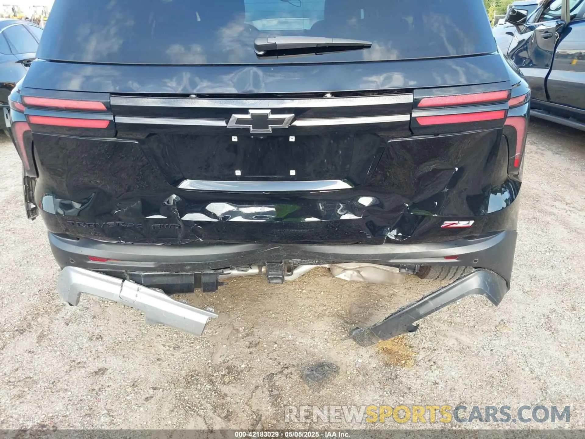 6 Photograph of a damaged car 1GNEVJKS2RJ148970 CHEVROLET TRAVERSE 2024