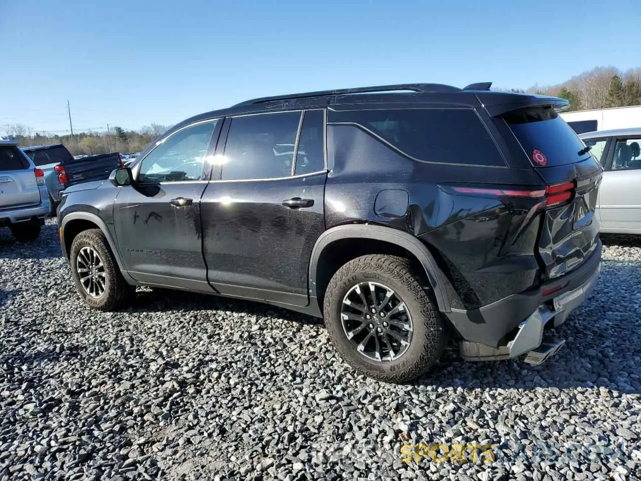 2 Photograph of a damaged car 1GNEVJKS6RJ241927 CHEVROLET TRAVERSE 2024