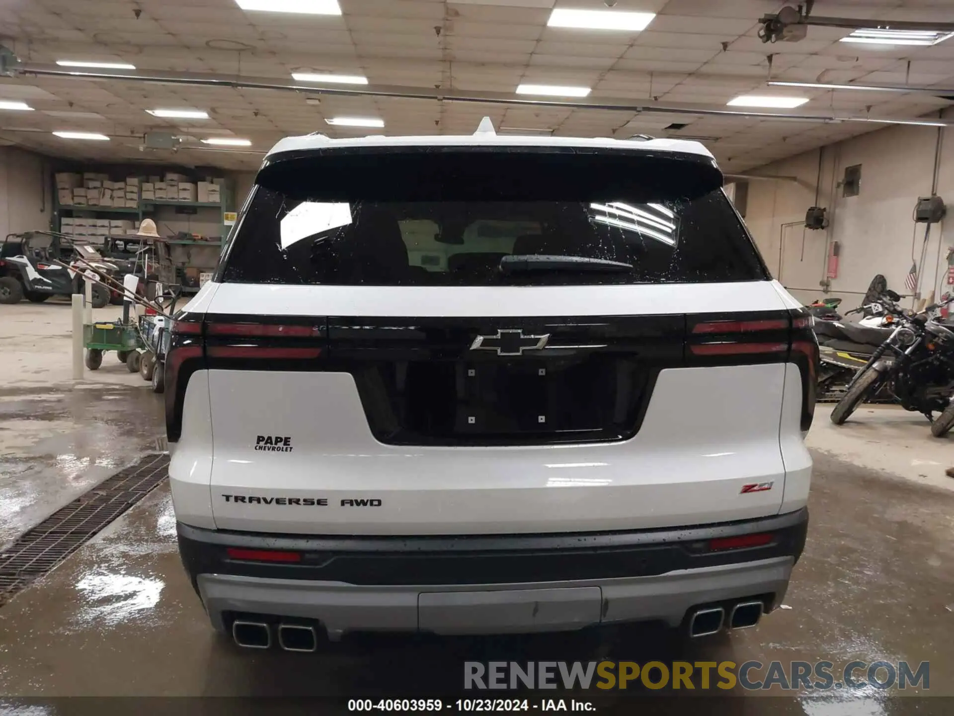 16 Photograph of a damaged car 1GNEVJKS9RJ233479 CHEVROLET TRAVERSE 2024