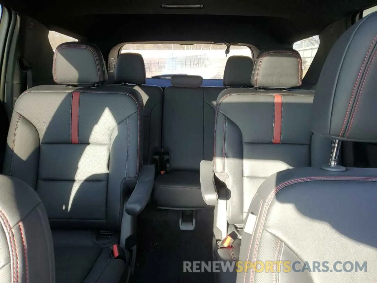 10 Photograph of a damaged car 1GNEVLKS9RJ166541 CHEVROLET TRAVERSE 2024