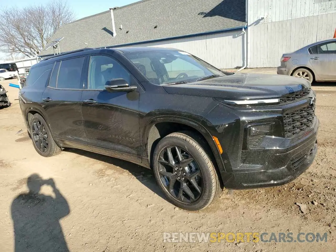 4 Photograph of a damaged car 1GNEVLKS9RJ166541 CHEVROLET TRAVERSE 2024