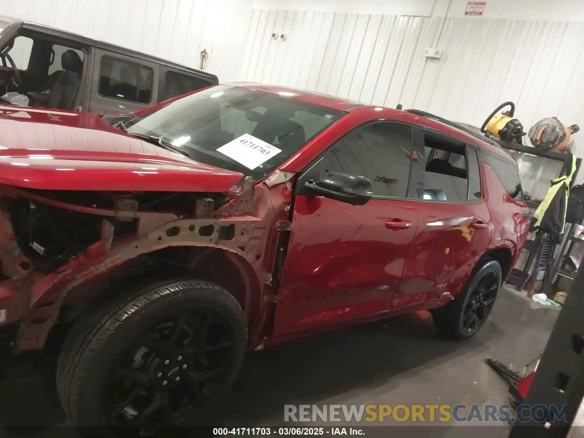15 Photograph of a damaged car 1GNEVLKS9RJ233591 CHEVROLET TRAVERSE 2024
