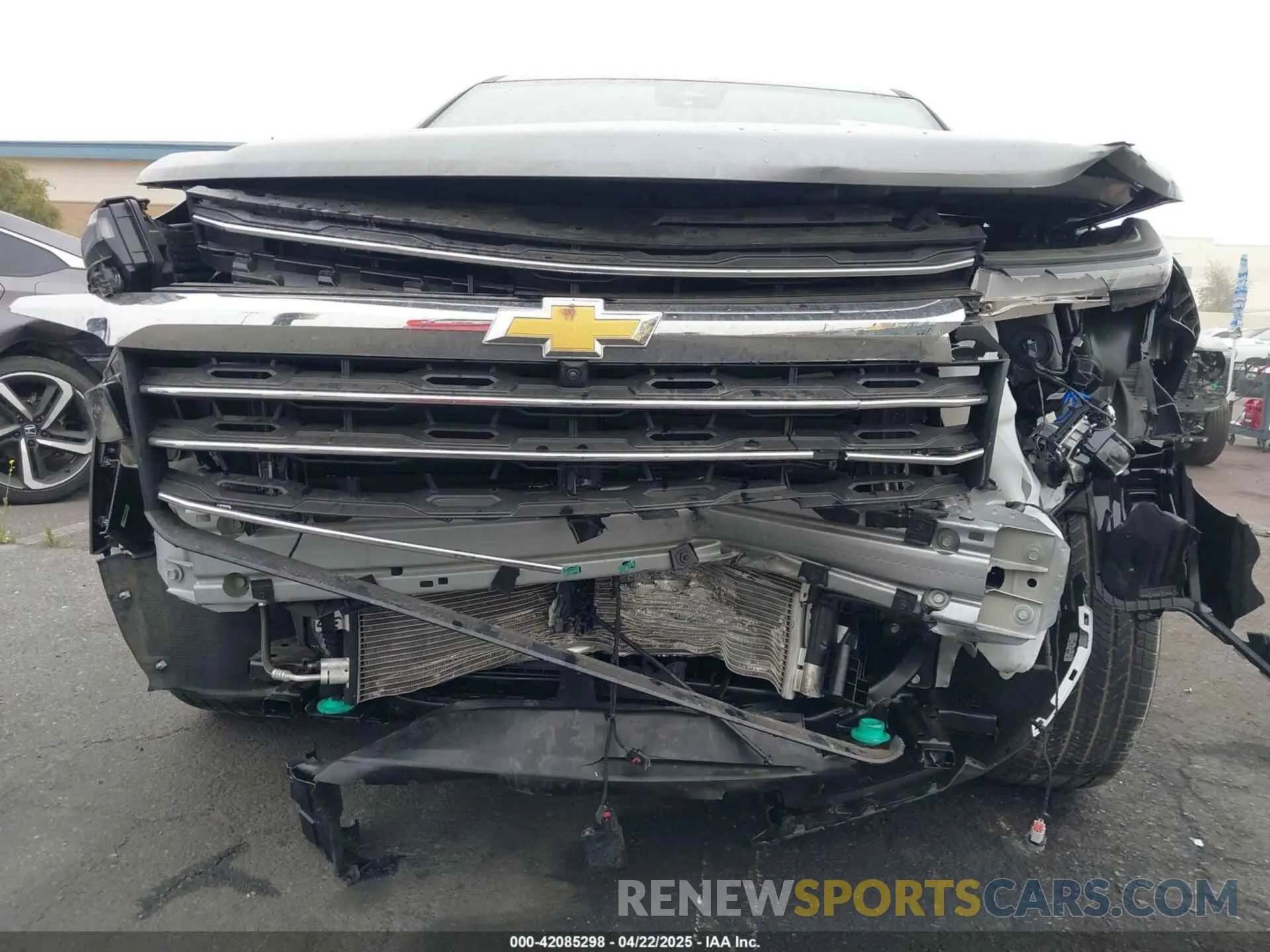 6 Photograph of a damaged car 1GNERGRS0SJ129076 CHEVROLET TRAVERSE 2025