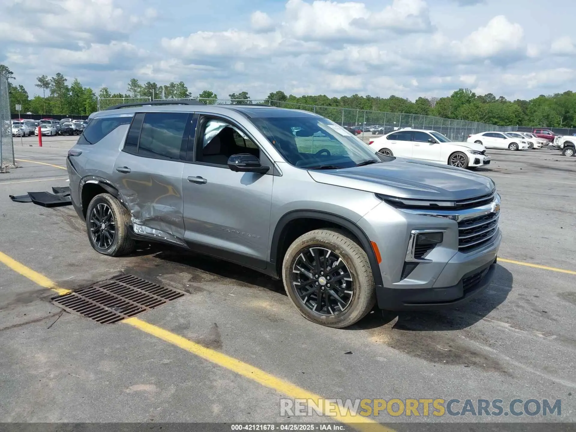 1 Photograph of a damaged car 1GNERGRS0SJ212832 CHEVROLET TRAVERSE 2025