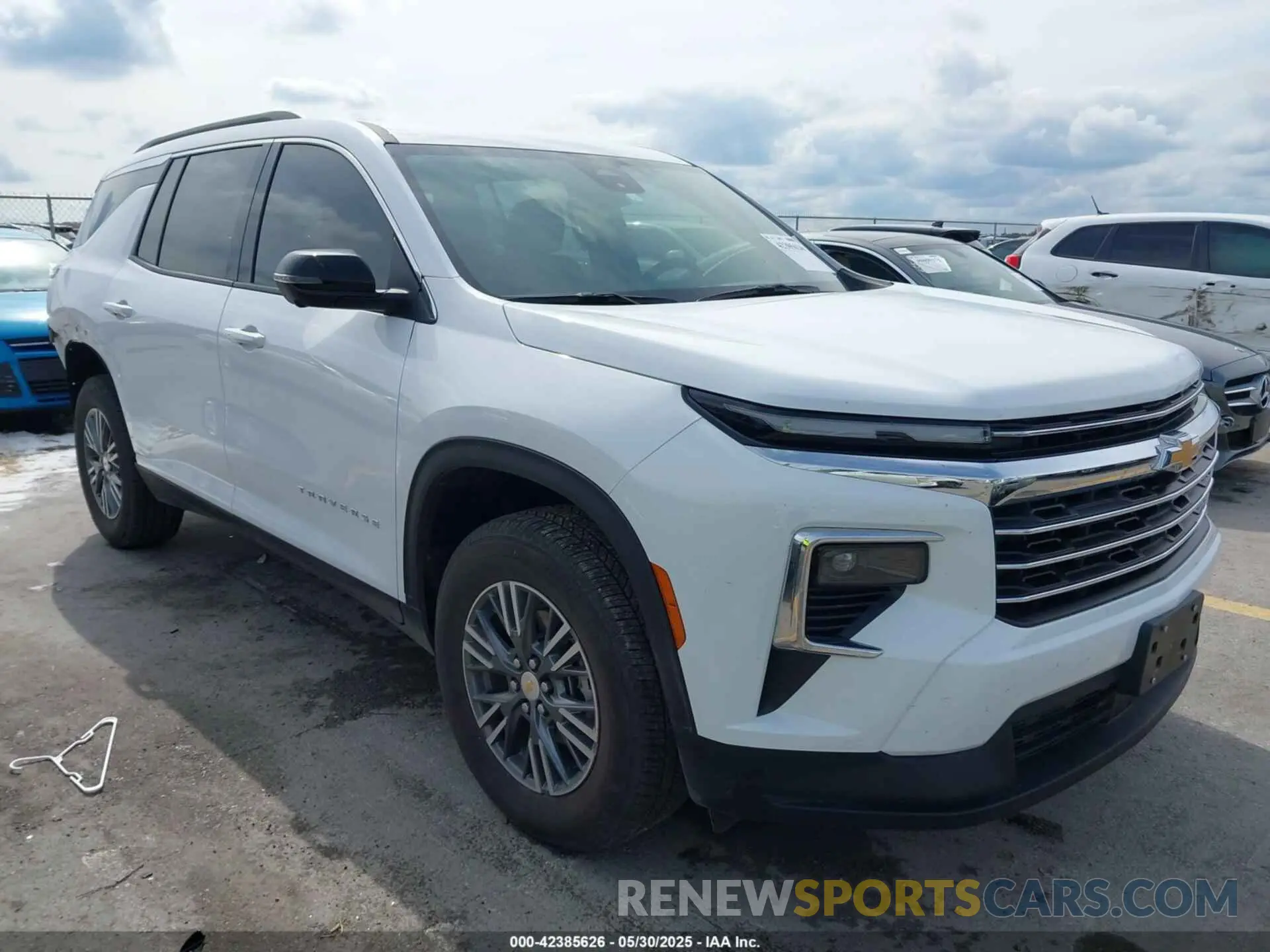 1 Photograph of a damaged car 1GNERGRS1SJ176682 CHEVROLET TRAVERSE 2025