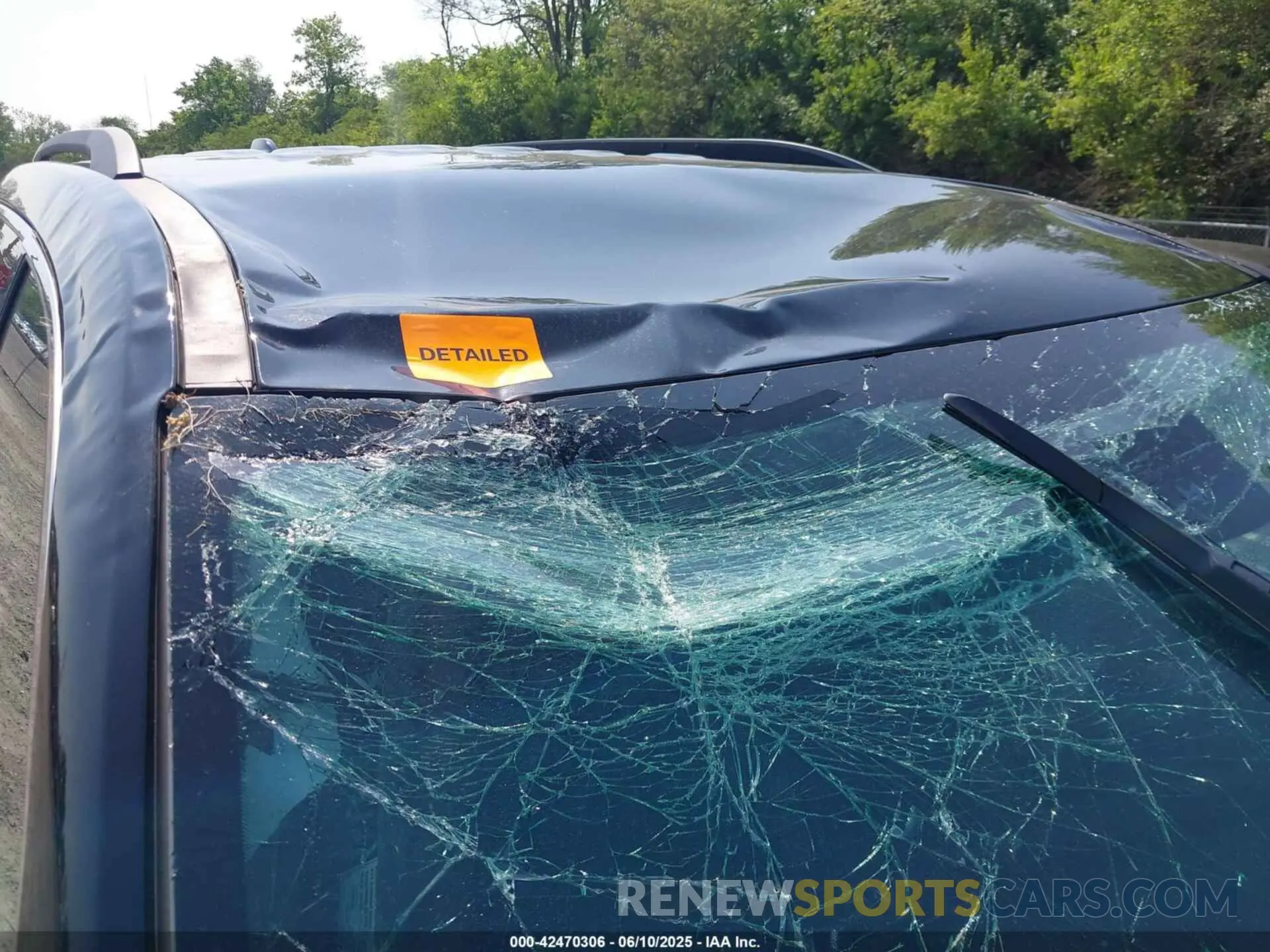 6 Photograph of a damaged car 1GNERGRS3SJ224683 CHEVROLET TRAVERSE 2025