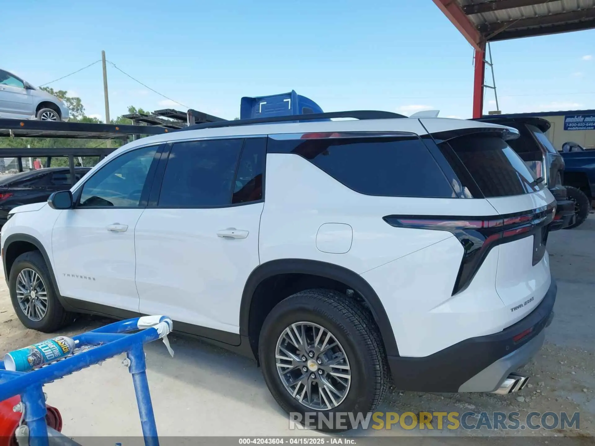 14 Photograph of a damaged car 1GNERGRS4SJ137813 CHEVROLET TRAVERSE 2025