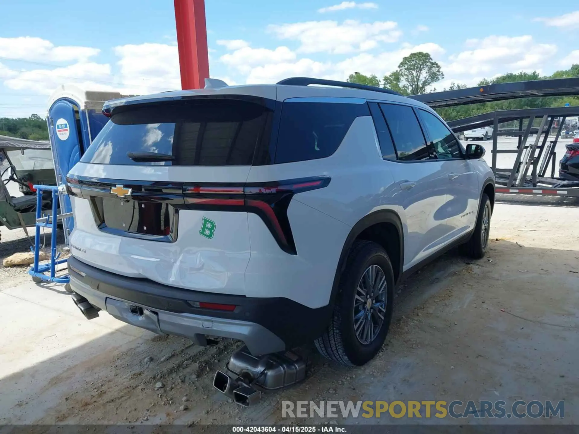 4 Photograph of a damaged car 1GNERGRS4SJ137813 CHEVROLET TRAVERSE 2025