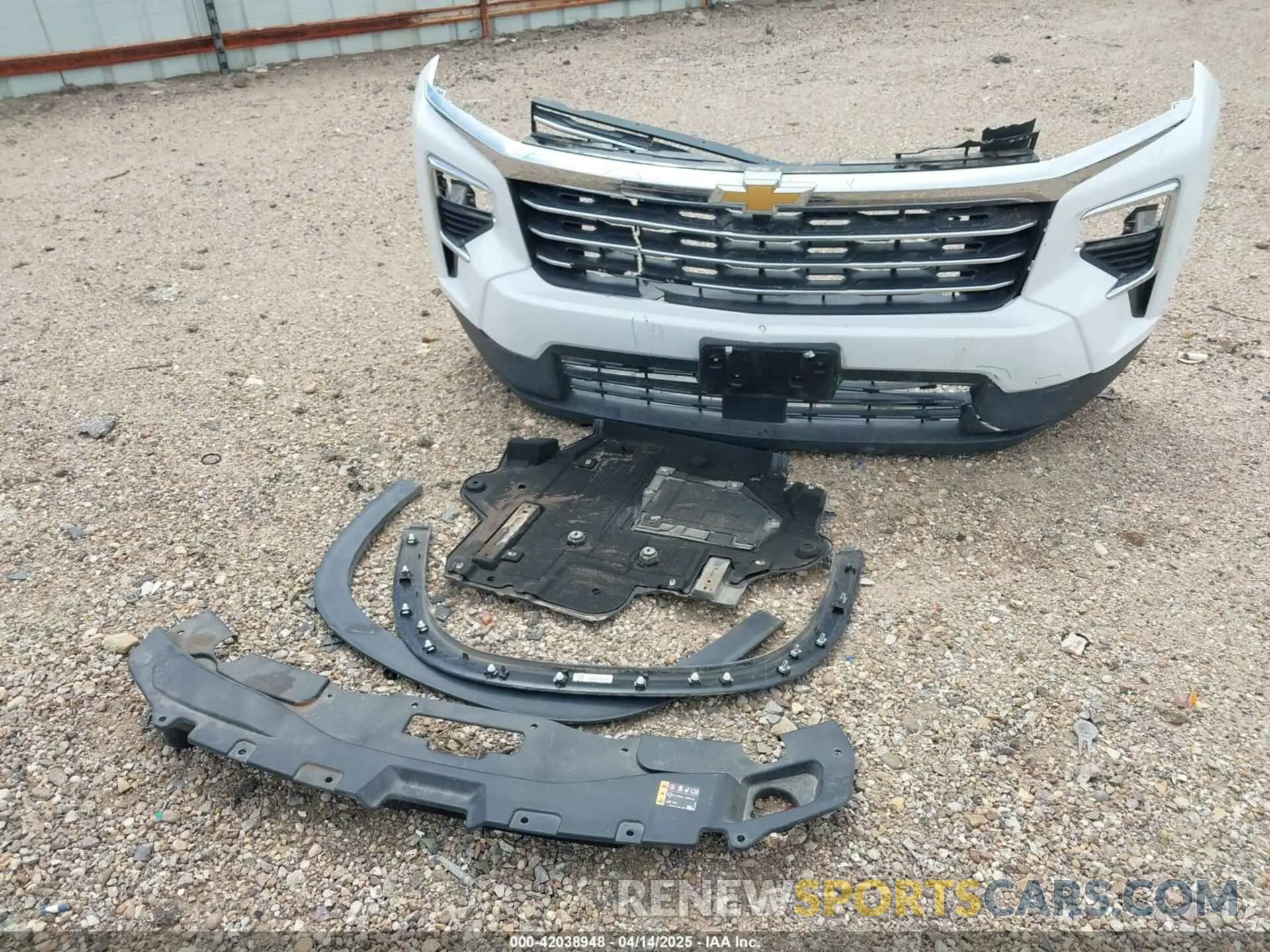 12 Photograph of a damaged car 1GNERGRS8SJ157305 CHEVROLET TRAVERSE 2025