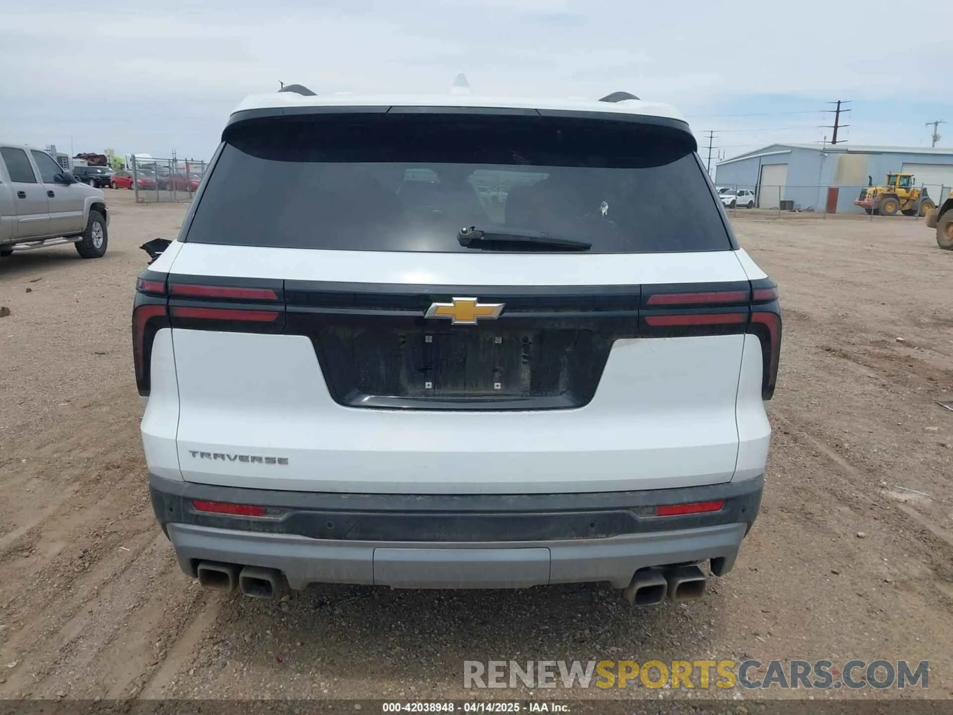 17 Photograph of a damaged car 1GNERGRS8SJ157305 CHEVROLET TRAVERSE 2025