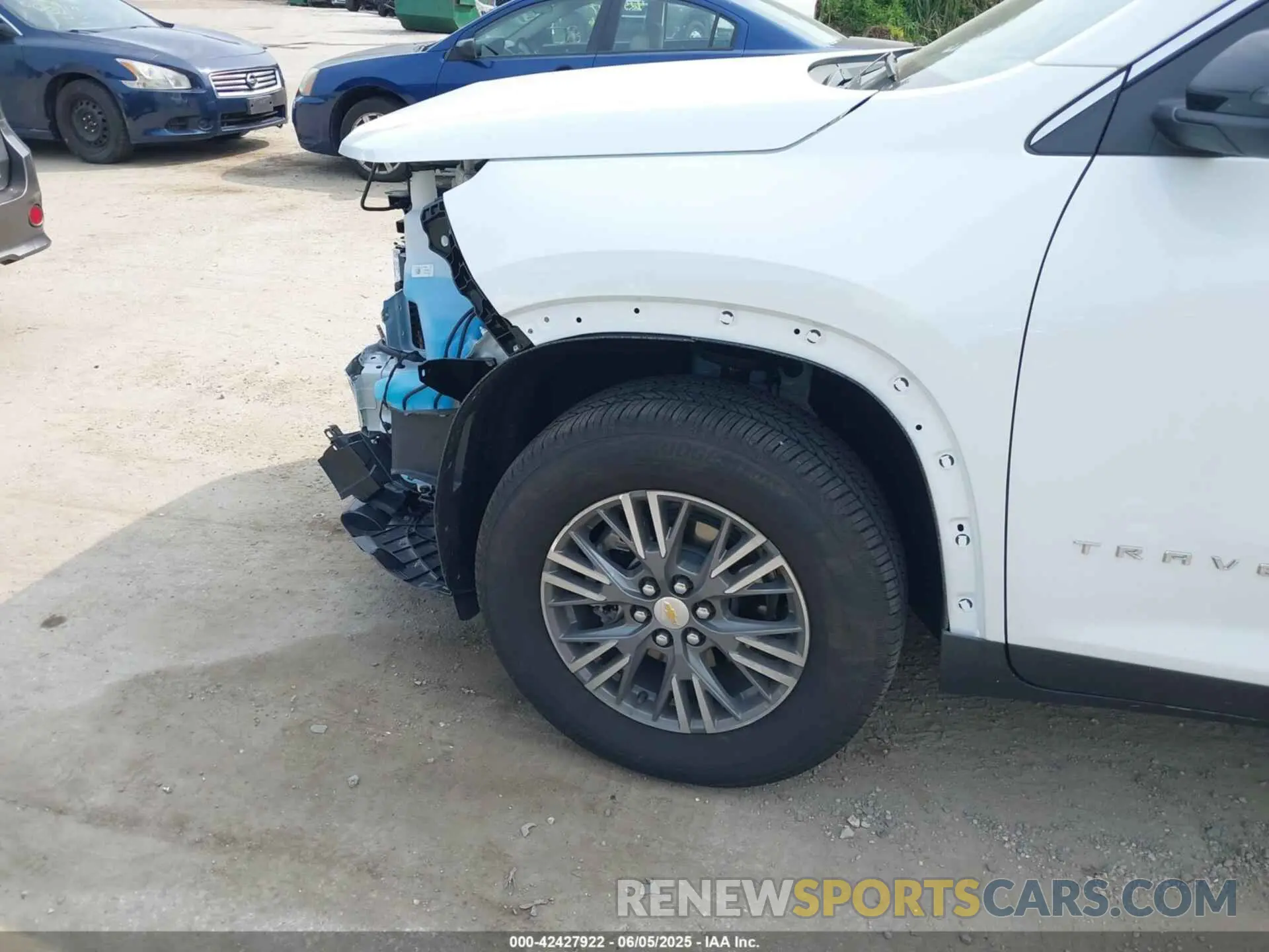 18 Photograph of a damaged car 1GNERGRS8SJ171334 CHEVROLET TRAVERSE 2025